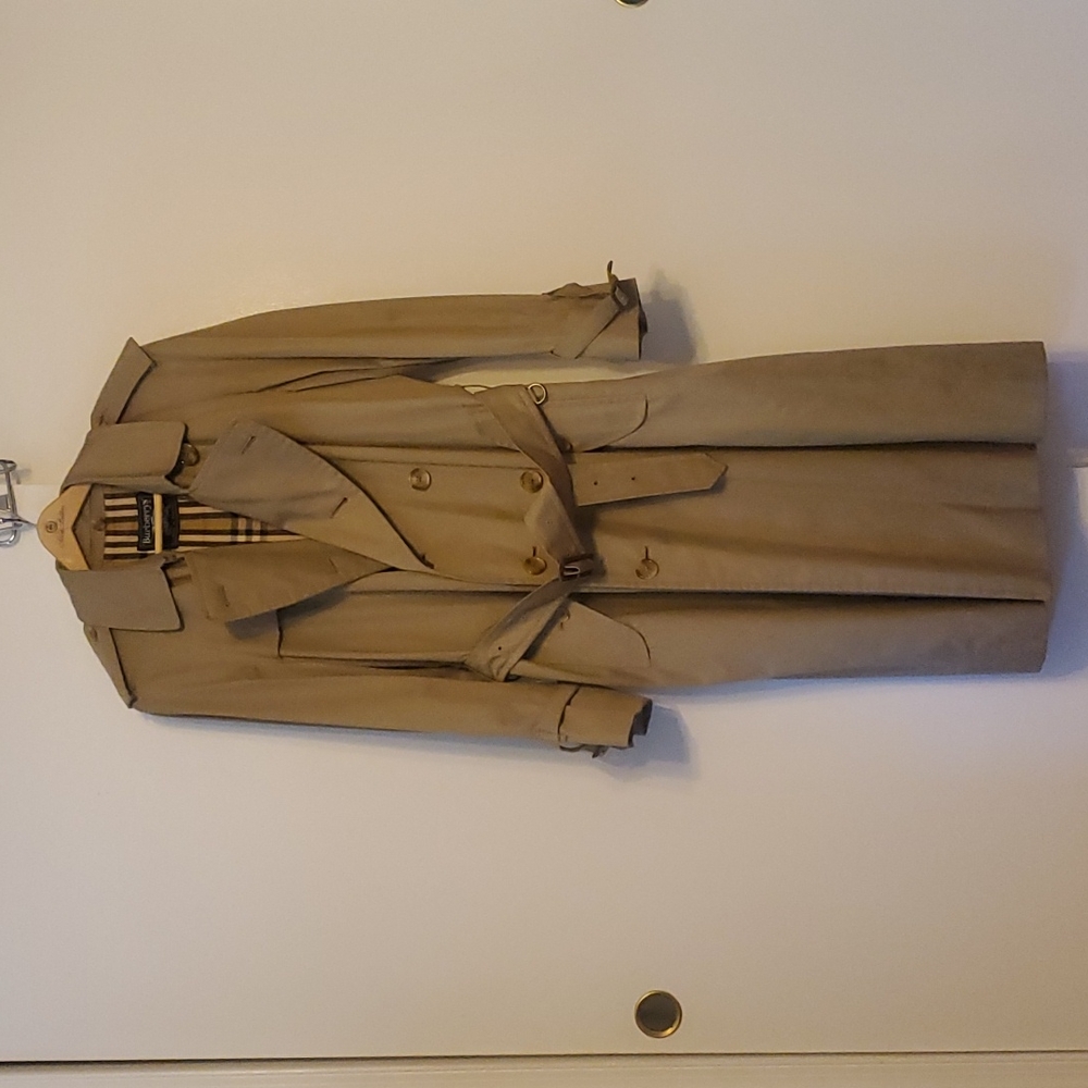 Men's Burberry Trench Coat